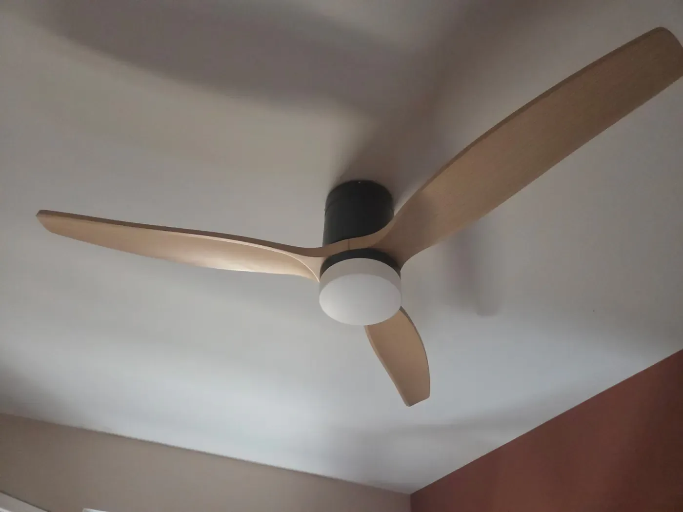 Ventilateur de plafond